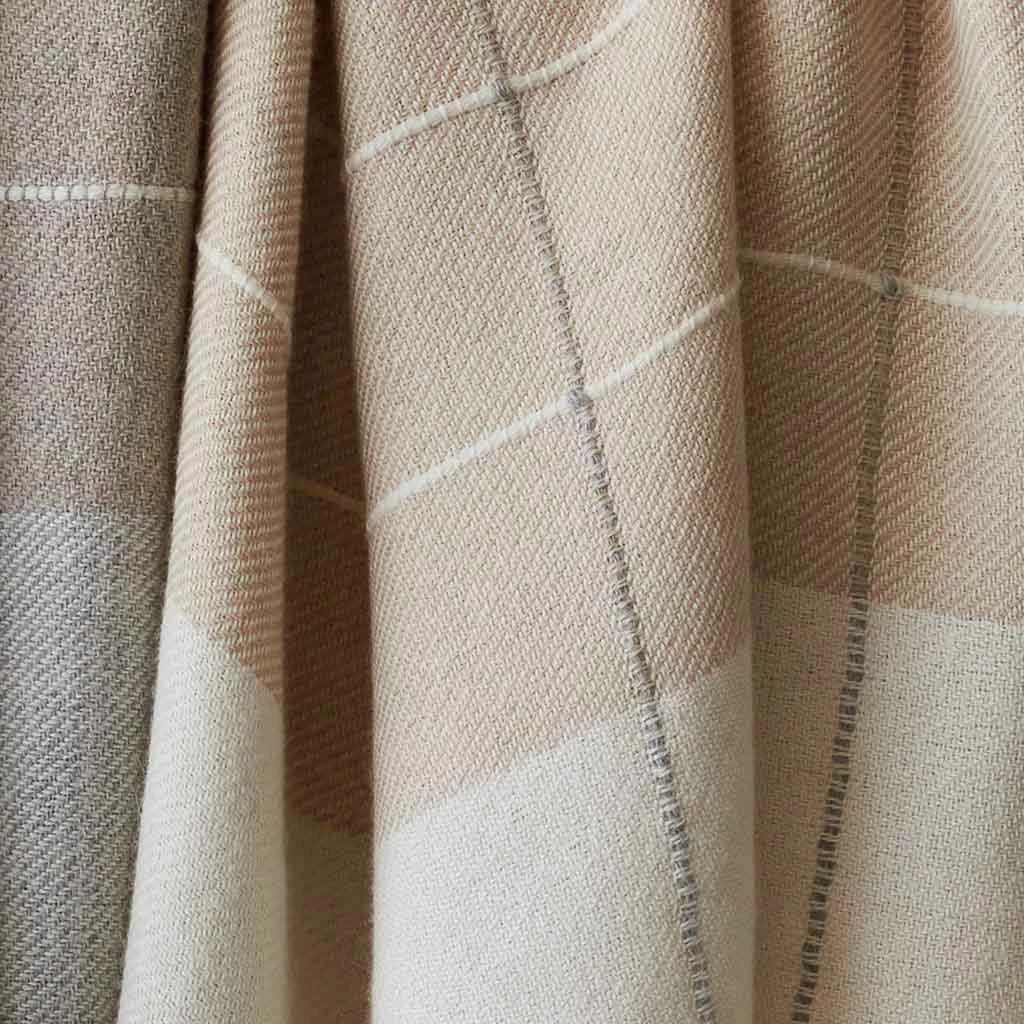 Aurora Alpaca Throw 7 Aurora Alpaca Throw - Image 5