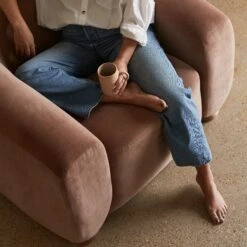 Bay Armchair -US Home Sales 2024 Bay Armchair Cotton Velvet Dusty Mauve Maple 3 1