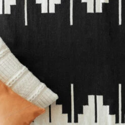 La Cima Handwoven Accent Rug -US Home Sales 2024 Citizenry Bolt Vietnam1256