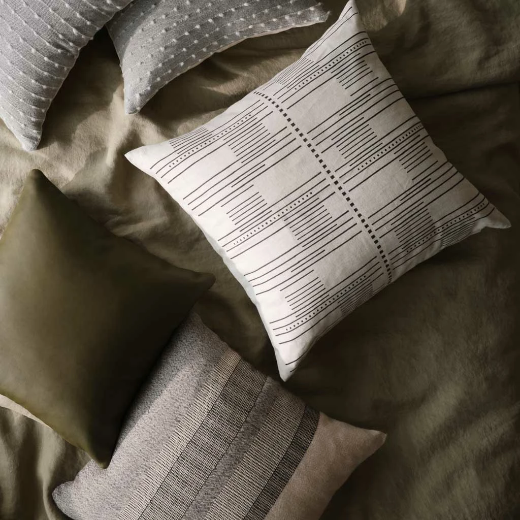 La Puerta Pillow 8 La Puerta Pillow - Image 6