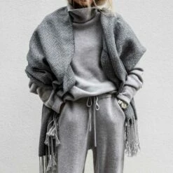 Lirio Alpaca Throw -US Home Sales 2024 Lirio Alpaca Throw Stone Blue 16