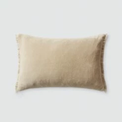 Naveta Velvet Small Lumbar Pillow