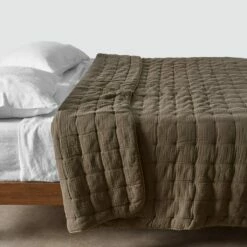 Organic Cotton Gauze Quilt 24 Organic Cotton Gauze Quilt -US Home Sales 2024 Organic Cotton Gauze Quilt Olive 1