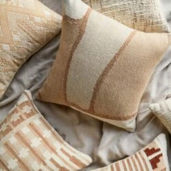 Poeta Pillow -US Home Sales 2024 Poeta Pillow 5